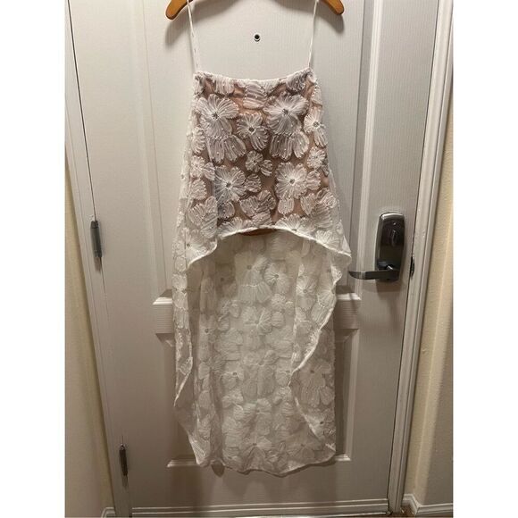 Elliatt Indira Floral Top & Skirt Set in Mesh White bridal bachelorette NWT$650 - Picture 9 of 16